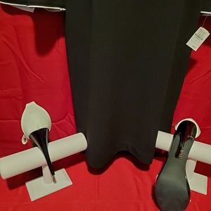 Neiman Marcus | Dresses | Black Vneck Dress With White Stripe Around ...